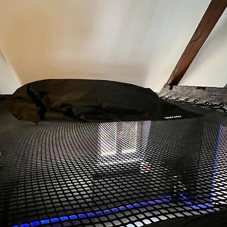 Capsule Art Deco - Jacuzzi - Netflix - Home Cinema - Arcade De Jeux & Nintendo Switch - 2 Chambres - Filet Suspendu Valenciennes Kültér fotó