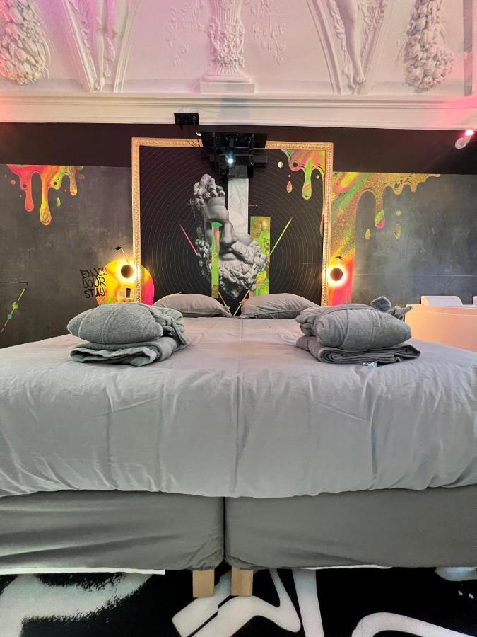 Capsule Art Deco - Jacuzzi - Netflix - Home Cinema - Arcade De Jeux & Nintendo Switch - 2 Chambres - Filet Suspendu Valenciennes Kültér fotó