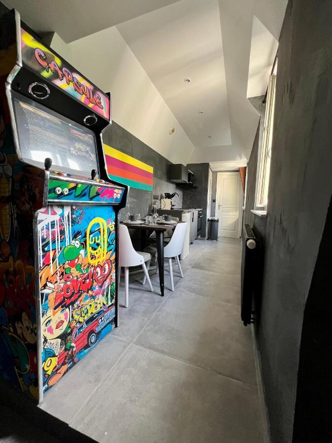 Capsule Art Deco - Jacuzzi - Netflix - Home Cinema - Arcade De Jeux & Nintendo Switch - 2 Chambres - Filet Suspendu Valenciennes Kültér fotó