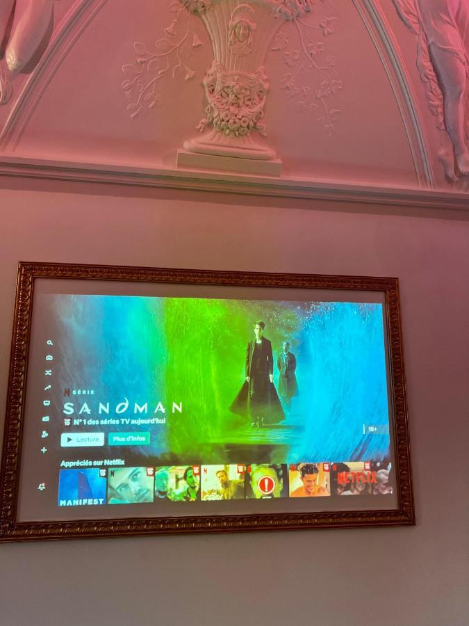 Capsule Art Deco - Jacuzzi - Netflix - Home Cinema - Arcade De Jeux & Nintendo Switch - 2 Chambres - Filet Suspendu Valenciennes Kültér fotó