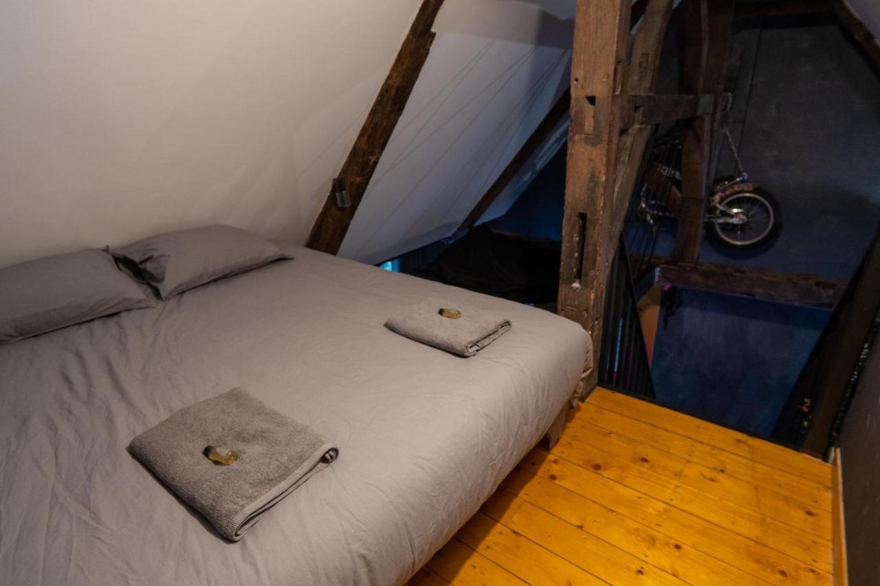 Capsule Art Deco - Jacuzzi - Netflix - Home Cinema - Arcade De Jeux & Nintendo Switch - 2 Chambres - Filet Suspendu Valenciennes Kültér fotó